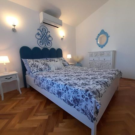 Apartments M Gregor Ideal For Relaxing Holidays Baska  Ngoại thất bức ảnh